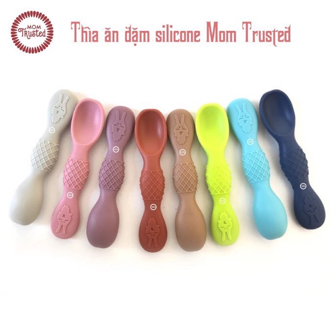 Thìa mềm ăn dặm silicone nguyên khối cho bé Mom Trusted